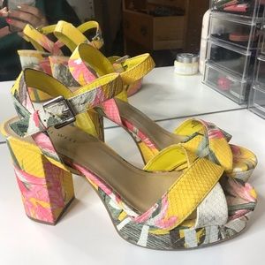 Nine West Floral Open Toe Heels Size 10